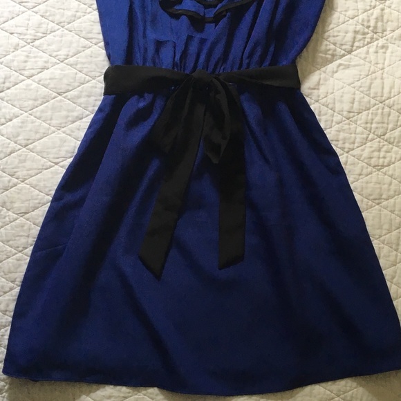 Express Dress - Picture 4 of 8